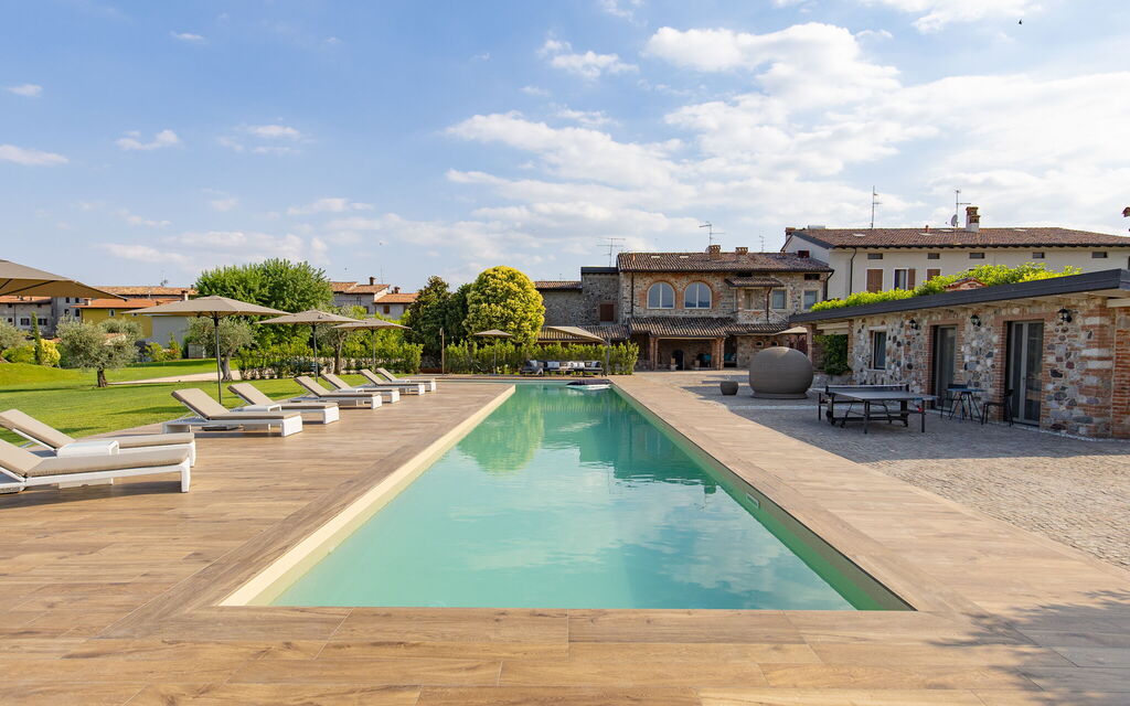 Villa Mocasina: Attività, Balcone / Terrazza / Patio, Benessere, Caratteristiche, Estate, Esterni, Golf, Piscina, Primavera