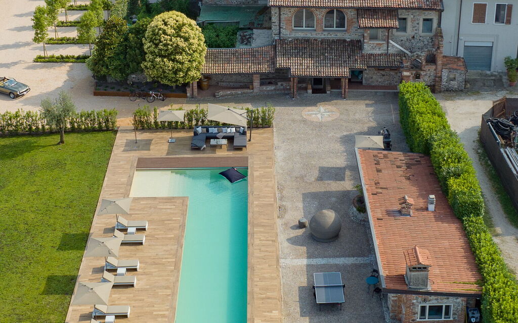 Villa Mocasina: Attività, Balcone / Terrazza / Patio, Benessere, Caratteristiche, Estate, Esterni, Golf, Piscina, Primavera