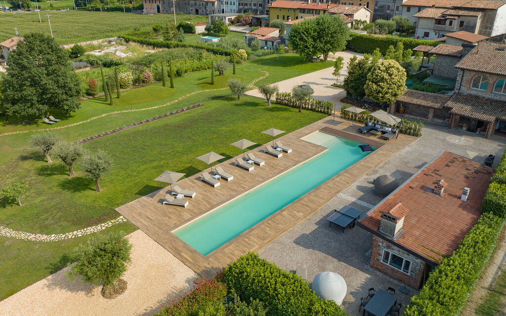 Villa Mocasina: Attività, Balcone / Terrazza / Patio, Benessere, Caratteristiche, Estate, Esterni, Golf, Piscina, Primavera