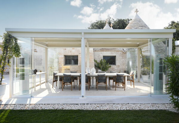 Villa Moretti: Building Exterior, Pool, Spring, Summer