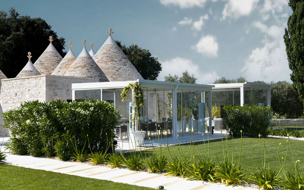 Villa Moretti: Building Exterior, Pool, Spring, Summer