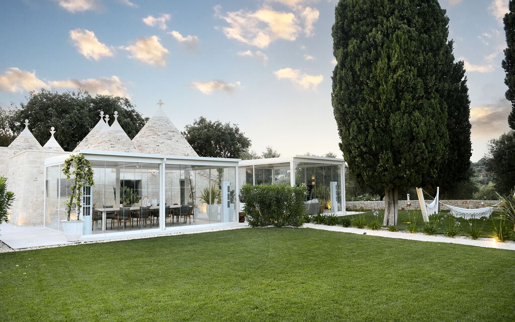 Villa Moretti: Building Exterior, Pool, Spring, Summer