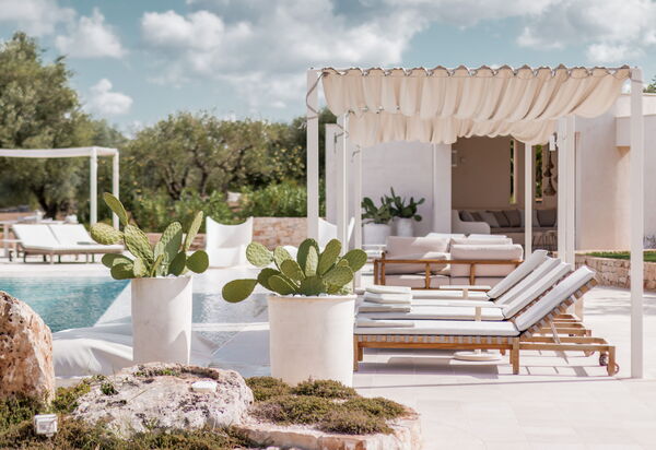 Villa Damer: Activities, Amenities, Building Exterior, Main Entrance, Spring, Summer, Wellness
