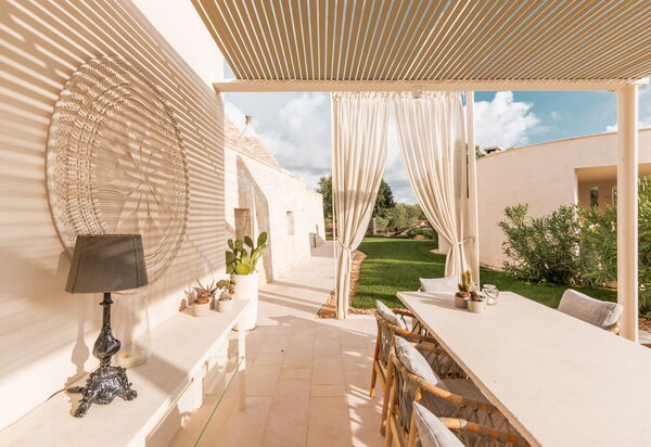 Villa Damer: Activities, Amenities, Building Exterior, Main Entrance, Spring, Summer, Wellness