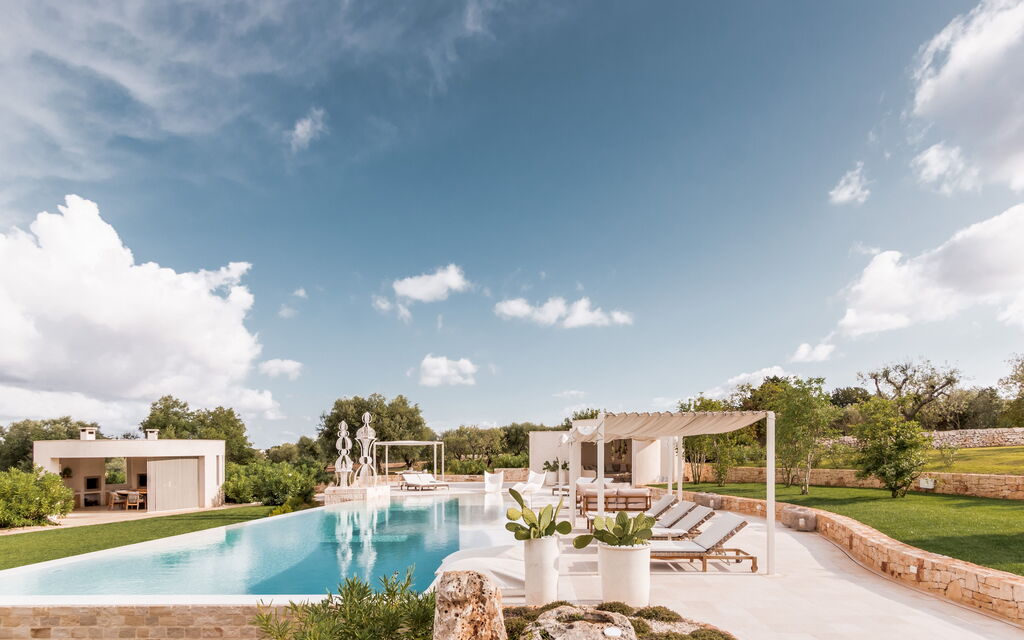 Villa Damer: Activities, Amenities, Building Exterior, Main Entrance, Spring, Summer, Wellness