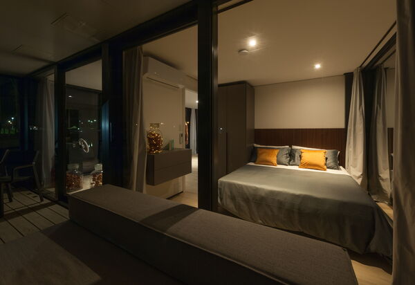 Venice Escape Water Loft