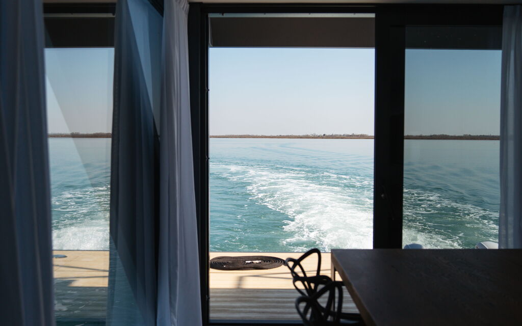 Venice Escape Water Loft