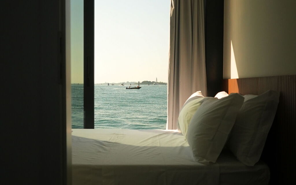 Venice Escape Water Loft