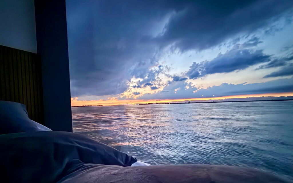 Venice Escape Water Loft