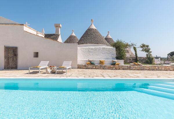 Villa Macchie: Activities, Balcony / Terrace / Patio, Building Exterior, Garden, Main Entrance, Pool, Spring, Wellness