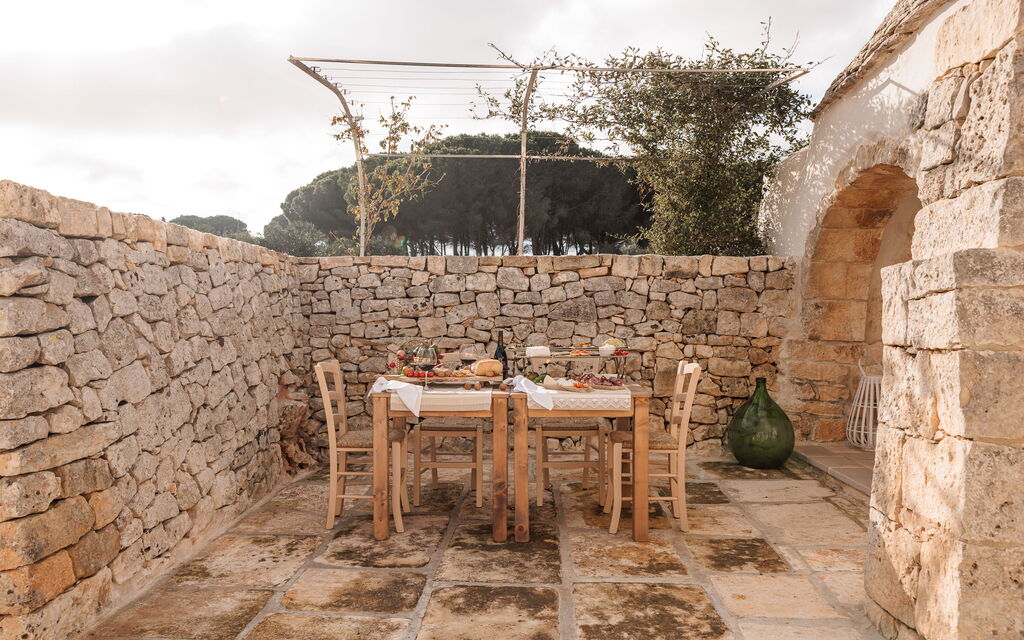 Villa Macchie: Activities, Balcony / Terrace / Patio, Building Exterior, Garden, Main Entrance, Pool, Spring, Wellness
