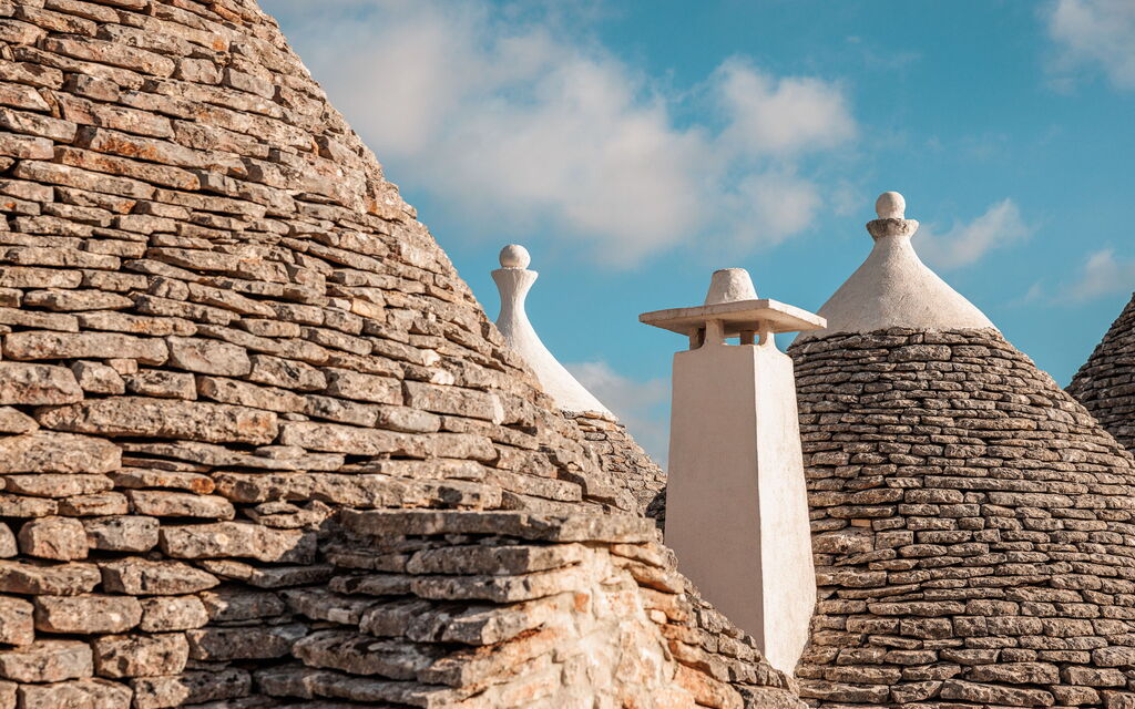 Villa Macchie: Activities, Balcony / Terrace / Patio, Building Exterior, Garden, Main Entrance, Pool, Spring, Wellness