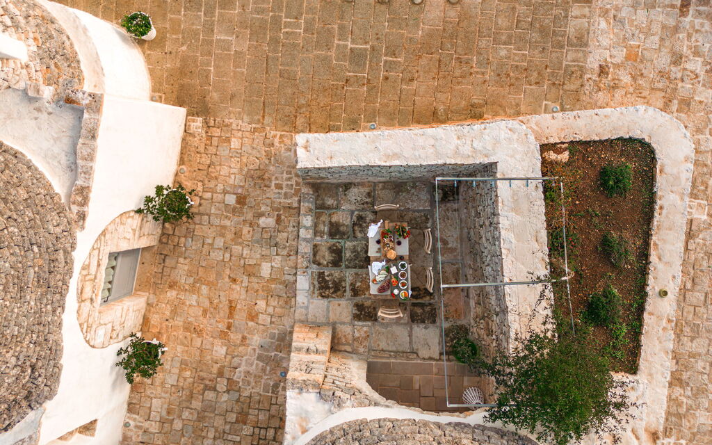 Villa Macchie: Activities, Balcony / Terrace / Patio, Building Exterior, Garden, Main Entrance, Pool, Spring, Wellness