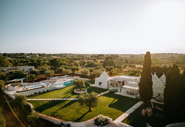 Villa Cisterna: Activities, Amenities, Balcony / Terrace / Patio, Bathroom, Building Exterior, Facilities, Garden, Pool, Spring, Summer