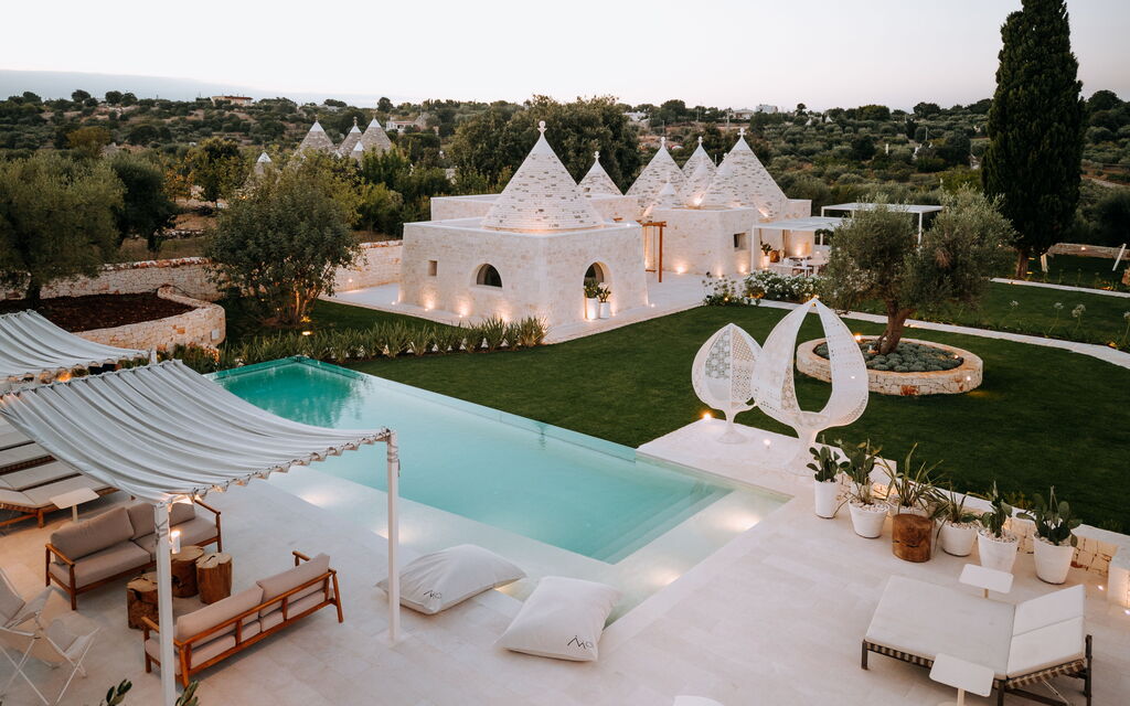 Villa Cisterna: Activities, Amenities, Balcony / Terrace / Patio, Bathroom, Building Exterior, Facilities, Garden, Pool, Spring, Summer