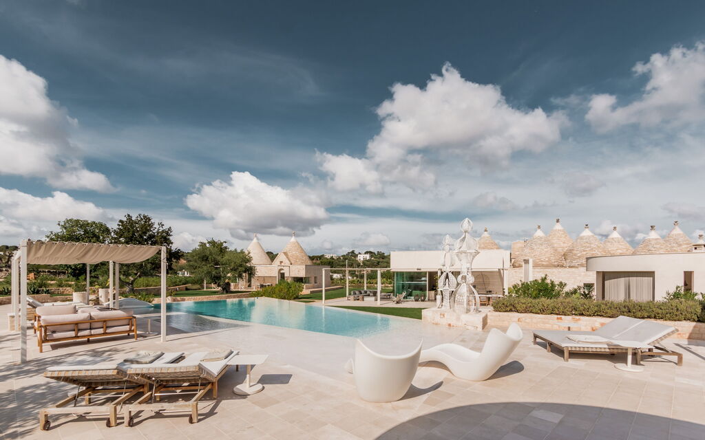 Villa Cisterna: Activities, Amenities, Balcony / Terrace / Patio, Bathroom, Building Exterior, Facilities, Garden, Pool, Spring, Summer