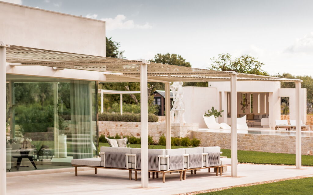 Villa Cisterna: Activities, Amenities, Balcony / Terrace / Patio, Bathroom, Building Exterior, Facilities, Garden, Pool, Spring, Summer