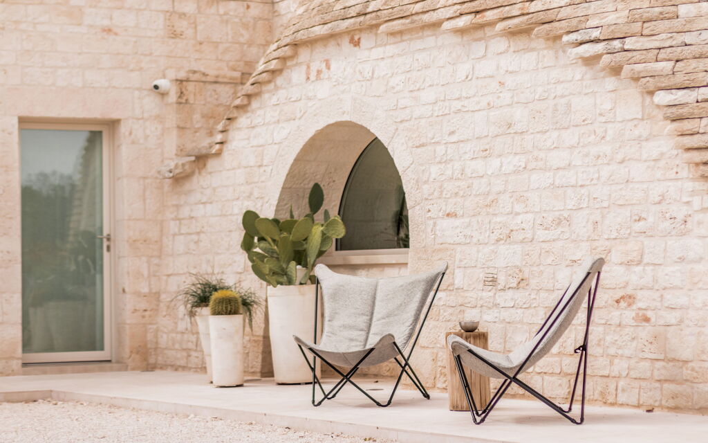 Villa Cisterna: Activities, Amenities, Balcony / Terrace / Patio, Bathroom, Building Exterior, Facilities, Garden, Pool, Spring, Summer