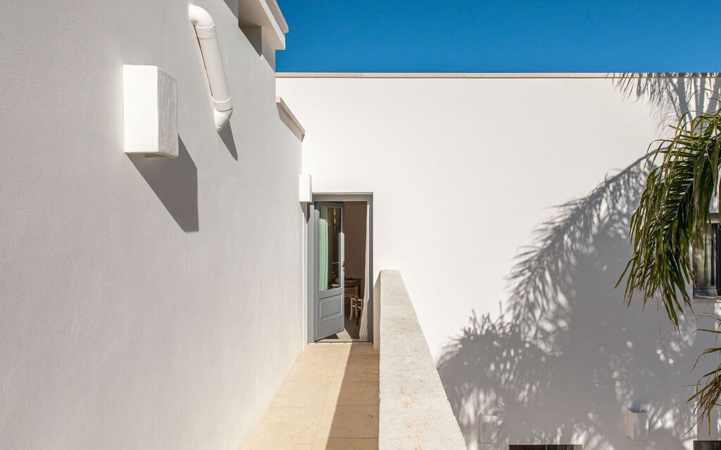 Villa Arancio: Attività, Balcone / Terrazza / Patio, Benessere, Caratteristiche, Cibo, Cucina, Estate, Esterni, Piscina, Primavera, Servizi