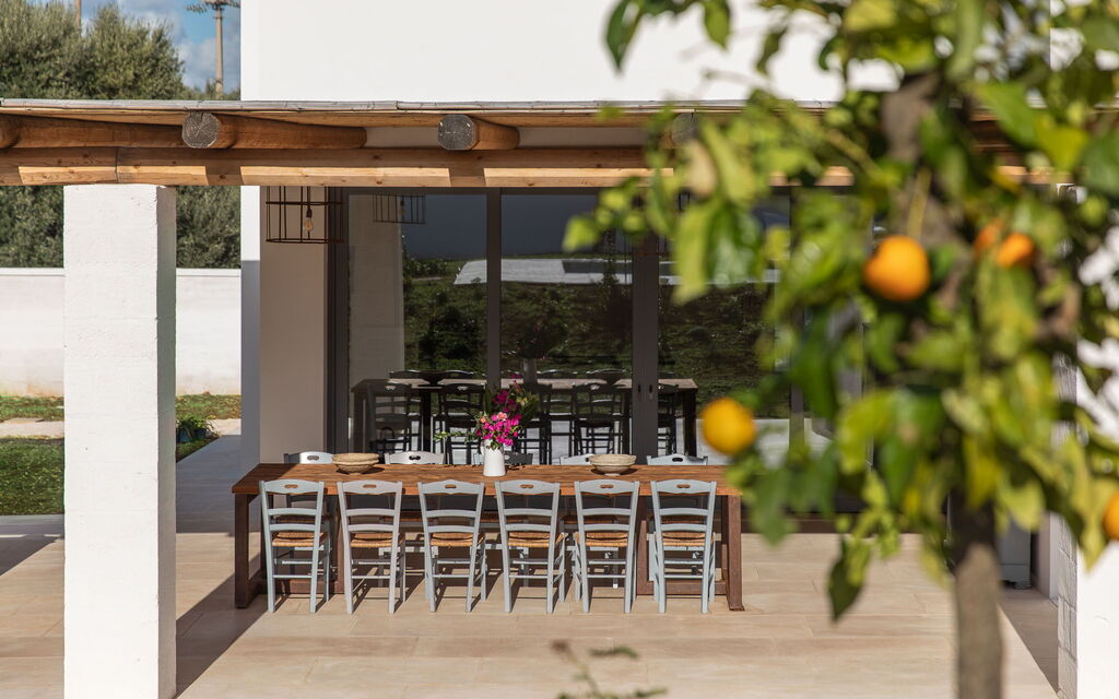 Villa Arancio: Attività, Balcone / Terrazza / Patio, Benessere, Caratteristiche, Cibo, Cucina, Estate, Esterni, Piscina, Primavera, Servizi