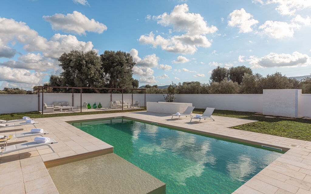 Villa Arancio: Attività, Balcone / Terrazza / Patio, Benessere, Caratteristiche, Cibo, Cucina, Estate, Esterni, Piscina, Primavera, Servizi