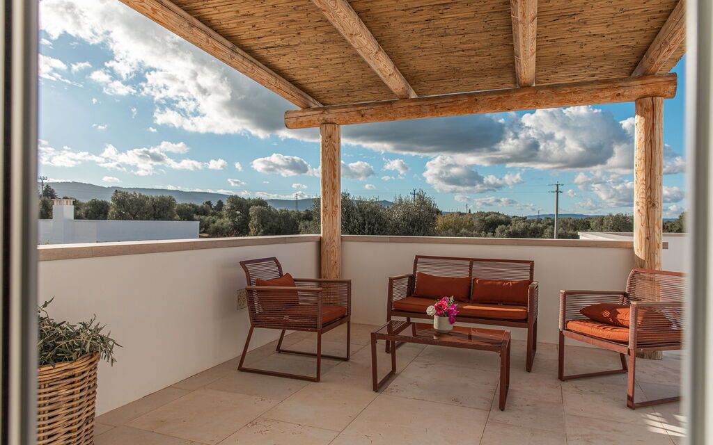 Villa Arancio: Attività, Balcone / Terrazza / Patio, Benessere, Caratteristiche, Cibo, Cucina, Estate, Esterni, Piscina, Primavera, Servizi