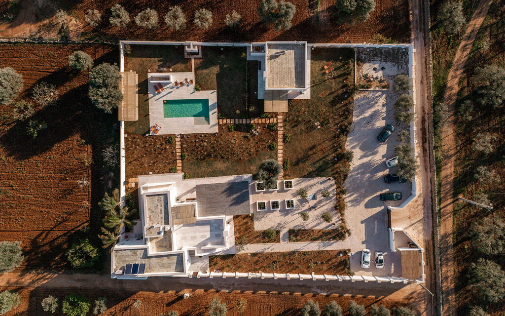 Villa Arancio: Attività, Balcone / Terrazza / Patio, Benessere, Caratteristiche, Cibo, Cucina, Estate, Esterni, Piscina, Primavera, Servizi