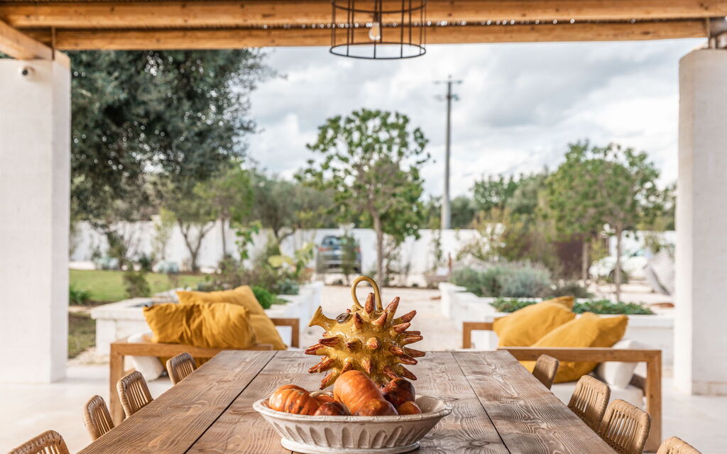 Villa Arancio: Attività, Balcone / Terrazza / Patio, Benessere, Caratteristiche, Cibo, Cucina, Estate, Esterni, Piscina, Primavera, Servizi