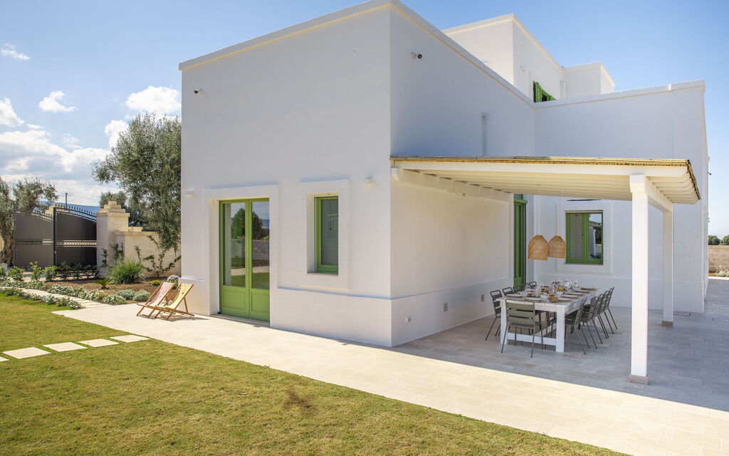 Villa Sensation Green: Attività, Balcone / Terrazza / Patio, Benessere, Caratteristiche, Entrata Principale, Estate, Esterni, Piscina, Primavera