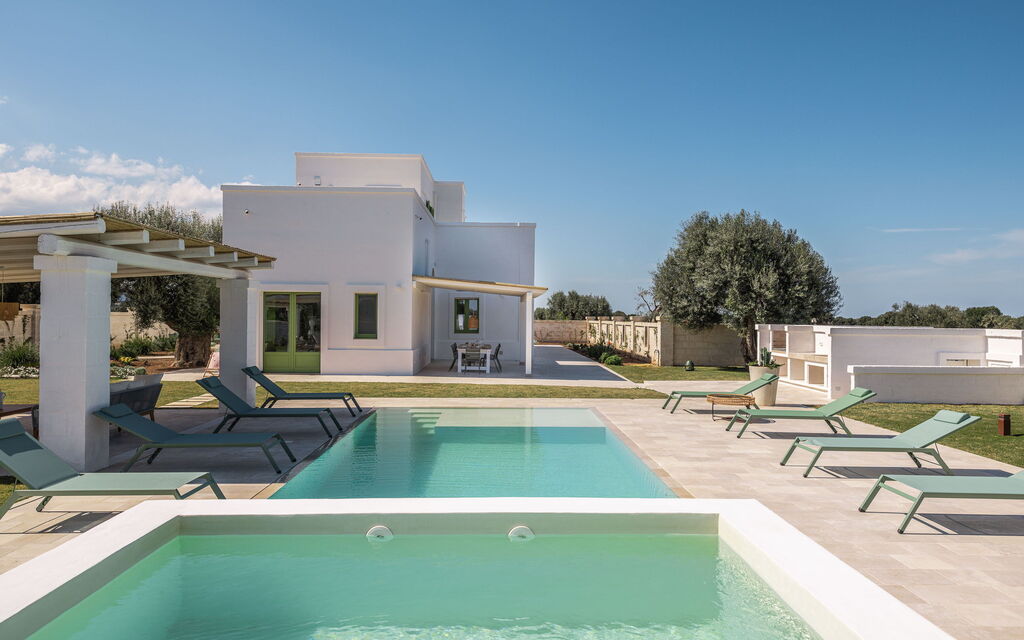 Villa Sensation Green: Attività, Balcone / Terrazza / Patio, Benessere, Caratteristiche, Entrata Principale, Estate, Esterni, Piscina, Primavera