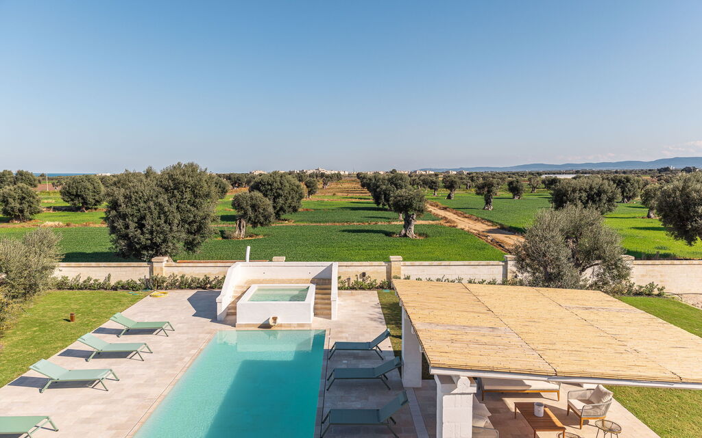 Villa Sensation Green: Attività, Balcone / Terrazza / Patio, Benessere, Caratteristiche, Entrata Principale, Estate, Esterni, Piscina, Primavera