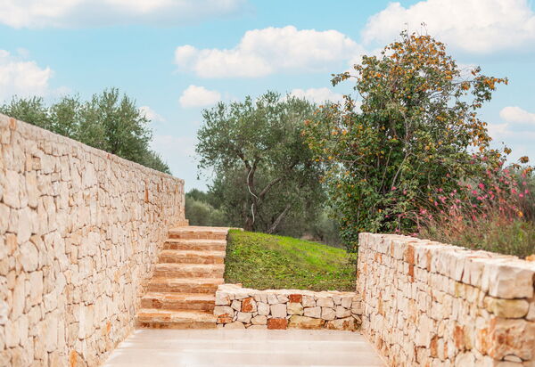 Villa Valeria: Activities, Building Exterior, Facilities, Main Entrance, Pool, Spring, Summer