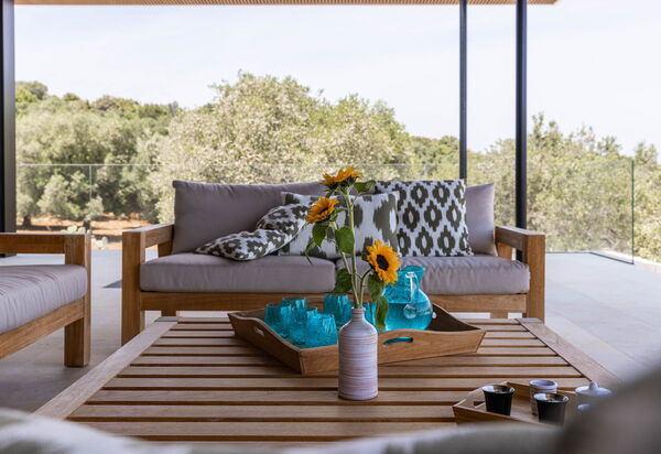 Villa Valeria: Activities, Building Exterior, Facilities, Main Entrance, Pool, Spring, Summer