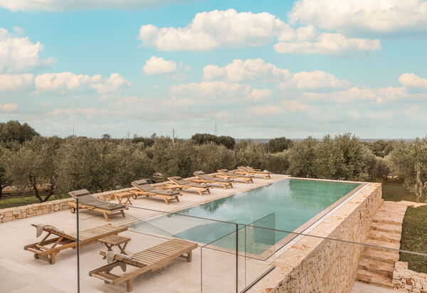 Villa Valeria: Activities, Building Exterior, Facilities, Main Entrance, Pool, Spring, Summer