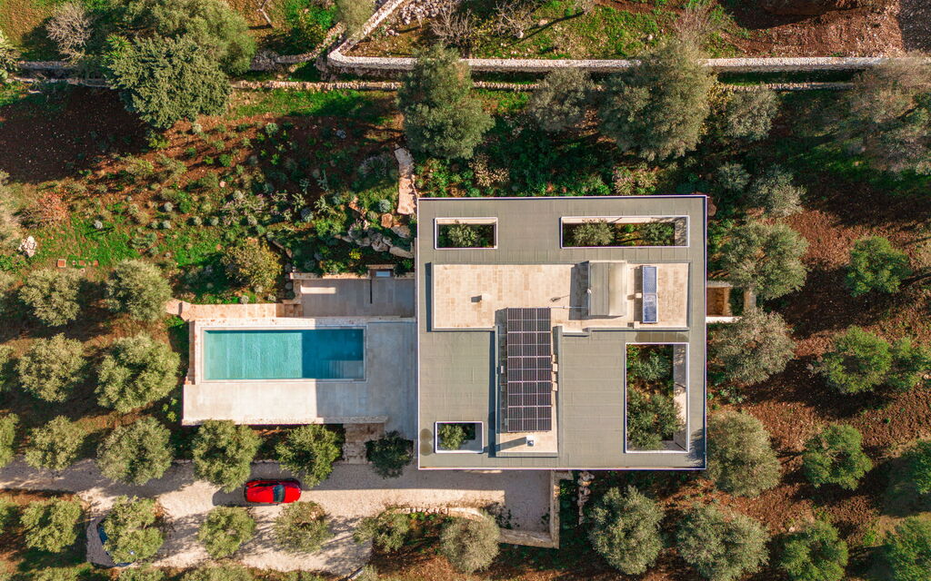 Villa Valeria: Attività, Entrata Principale, Estate, Esterni, Piscina, Primavera, Servizi