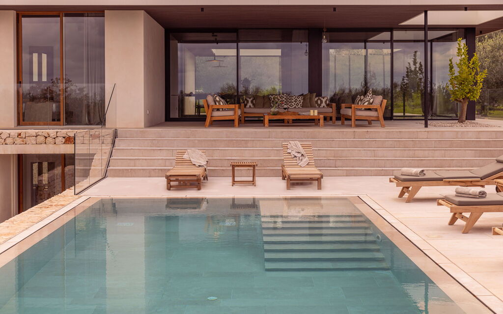 Villa Valeria: Attività, Entrata Principale, Estate, Esterni, Piscina, Primavera, Servizi