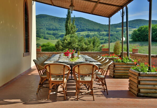 Castello Benedetti: Attività, Caratteristiche, Città, Estate, Esterni, Giardino, Piscina, Primavera, Soggiorno