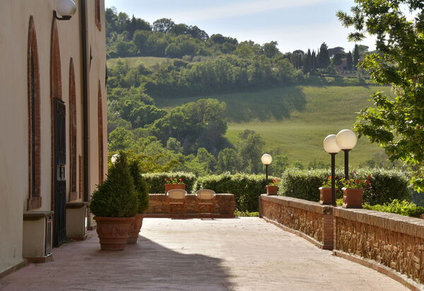 Castello Benedetti: Attività, Caratteristiche, Città, Estate, Esterni, Giardino, Piscina, Primavera, Soggiorno