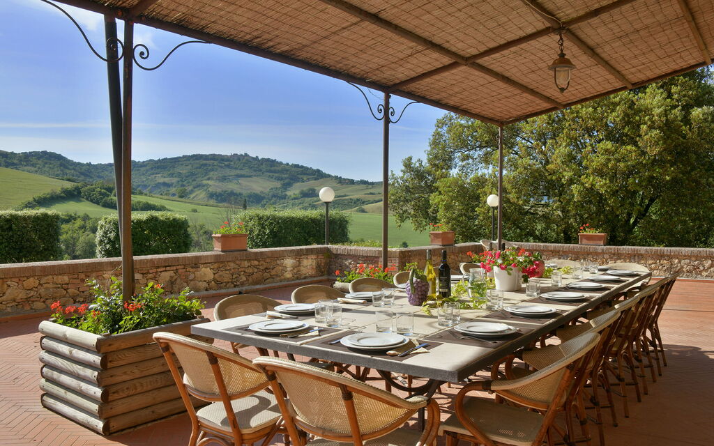 Castello Benedetti: Attività, Caratteristiche, Città, Estate, Esterni, Giardino, Piscina, Primavera, Soggiorno