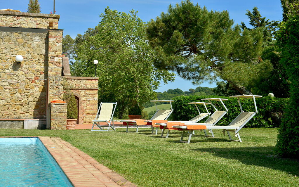 Castello Benedetti: Attività, Caratteristiche, Città, Estate, Esterni, Giardino, Piscina, Primavera, Soggiorno