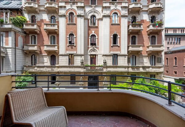 De Toni Retreat: Balcony / Terrace / Patio, Spring, Summer