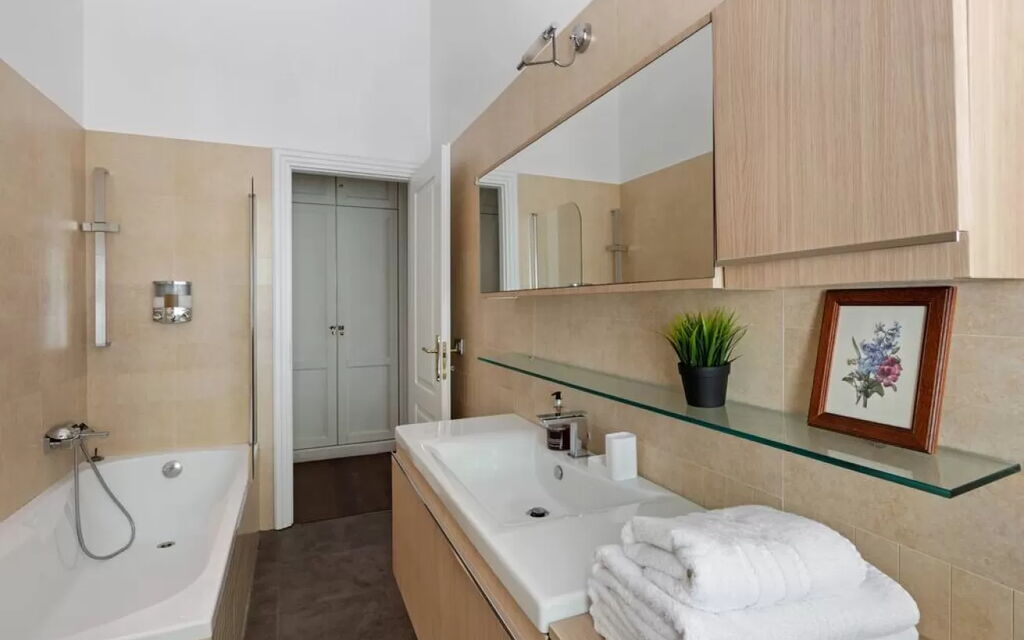 De Toni Retreat