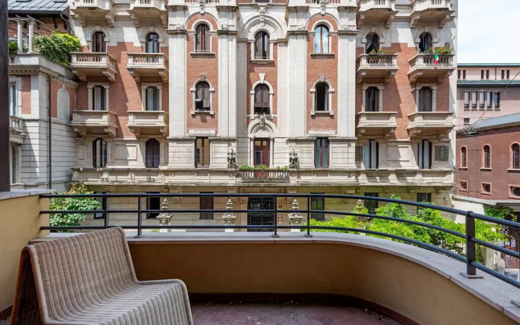 De Toni Retreat: Balcony / Terrace / Patio, Spring, Summer