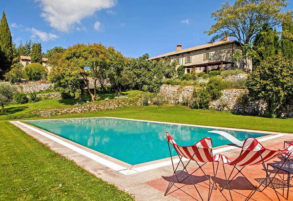 Villa Averdina: Attività, Caratteristiche, Estate, Esterni, Giardino, Piscina, Primavera