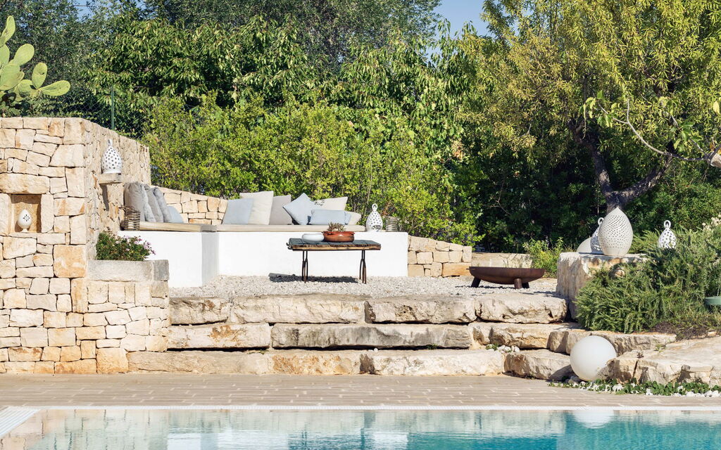 Trullo Francesca: Attività, Balcone / Terrazza / Patio, Caratteristiche, Estate, Esterni, Giardino, Piscina, Primavera