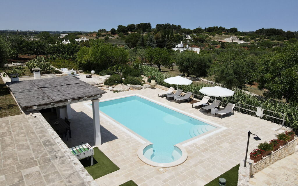 Trullo Francesca: Attività, Balcone / Terrazza / Patio, Caratteristiche, Estate, Esterni, Giardino, Piscina, Primavera