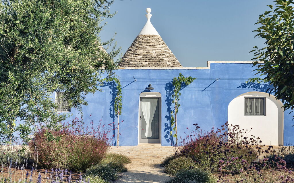 Trullo Cinzia: Attività, Balcone / Terrazza / Patio, Caratteristiche, Estate, Esterni, Giardino, Piscina, Primavera, Servizi