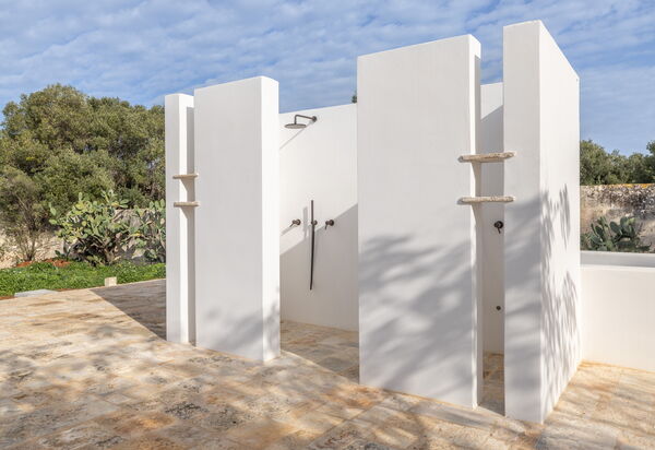 Villa Carratelli: Activities, Amenities, Balcony / Terrace / Patio, Building Exterior, Facilities, Garden, Main Entrance, Spring, Summer, Wellness