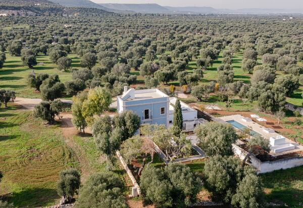 Villa Carratelli: Activities, Amenities, Balcony / Terrace / Patio, Building Exterior, Facilities, Garden, Main Entrance, Spring, Summer, Wellness