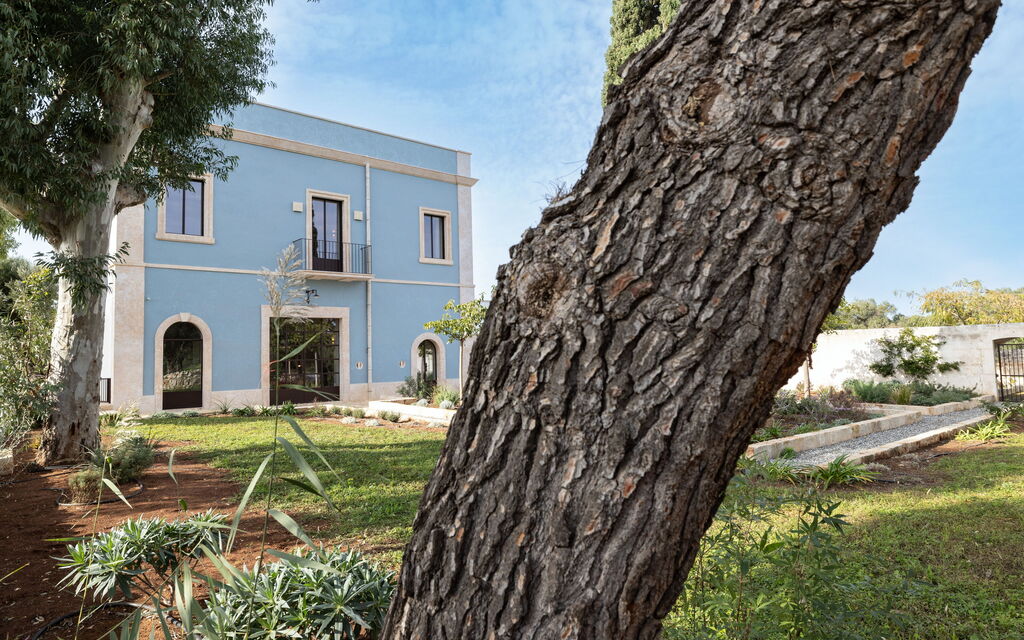 Villa Carratelli: Attività, Balcone / Terrazza / Patio, Benessere, Caratteristiche, Entrata Principale, Estate, Esterni, Giardino, Primavera, Servizi